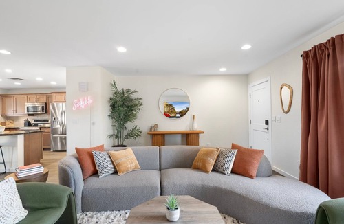 La Paz At Desert Springs House | Golf & Kierland Escape Pool + Dog-Friendly Yard
