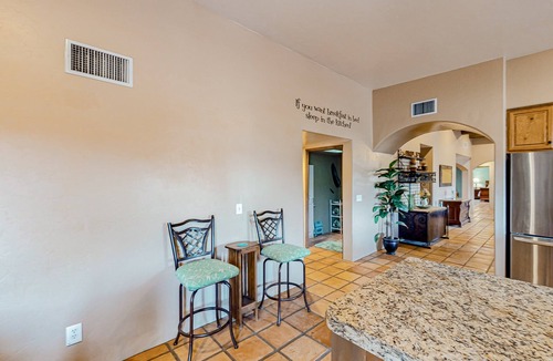 Forty Niners Country Club Estates House | Golf & mountain view desert home with shared pool and gym - dog-friendly