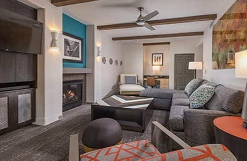 South Scottsdale Resort | Golf though foothills of Pinnacle Peak !