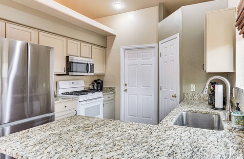 The Villages Of La Canada House | Golfer’s Oasis! Home 4 Mi to Catalina State Park