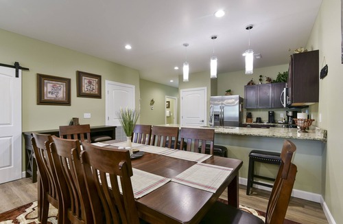 Branson Condo | GORGEOUS 3-BEDROOM LUXURY CONDO/HEART OF BRANSON/INDOOR POOL/SPACIOUS/NO-STEPS!