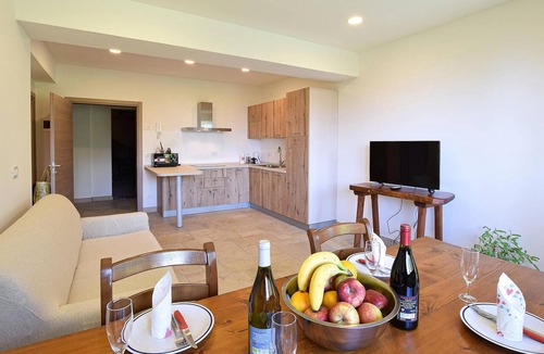 Lamon Apartment | Gorgeous apartment in Lamon with WiFi