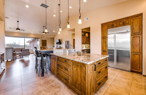Oro Valley House | Gorgeous desert gem with private pool & spa and tennis court with amazing views!