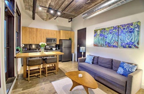 Midtown Hotel | Gorgeous Ultramodern 2BR Loft + Patio