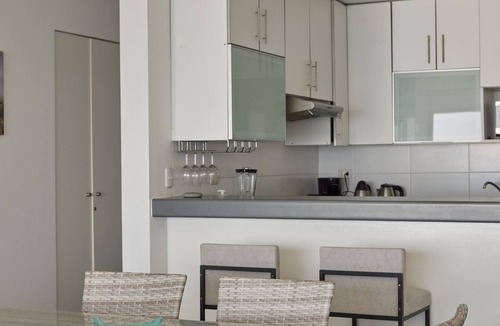 Pisco Apartment | Great Beach View 3-BR Apt with Hot Tub in Charming Condo in Paracas with WiFi