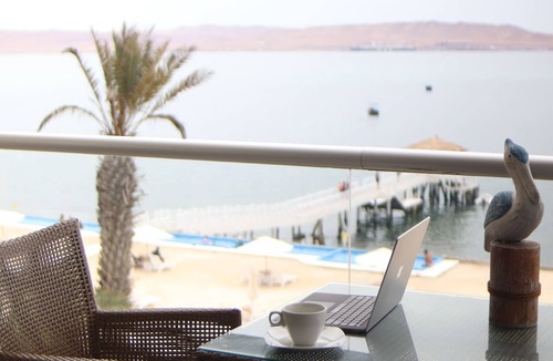 Pisco Apartment | Great Beach View 3-BR Apt with Hot Tub in Charming Condo in Paracas with WiFi