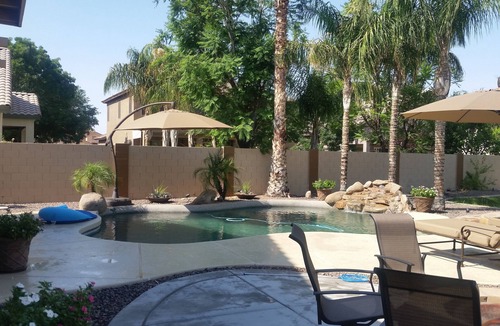 Chandler House | Great House with a jacuzzi, pool, outdoor fireplace & a large backyard!