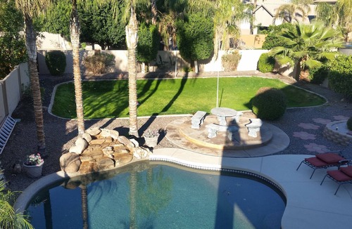Chandler House | Great House with a jacuzzi, pool, outdoor fireplace & a large backyard!