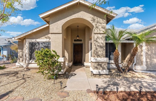 La Buena Vida House | Great Location! Walk to State Farm Stadium! Heated Pool & Spa!