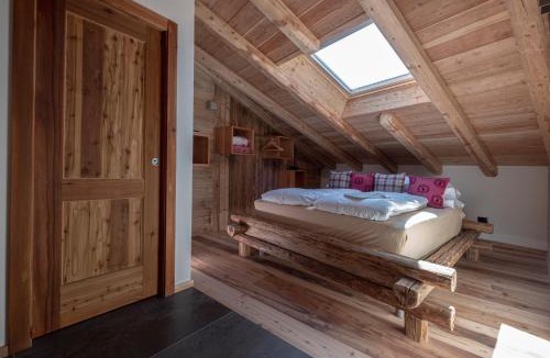 Varena Bed & Breakfast | Grizzly Haus & Frosch Restaurant - Teritoria
