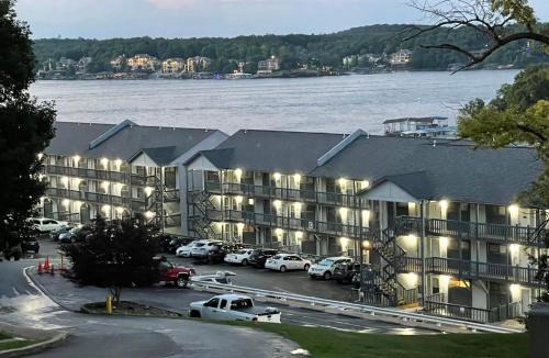 Osage Beach Apartment | Ground Floor! Lakefront! Pool! ! Convenient Fishing! STAIRS OPTIONAL!