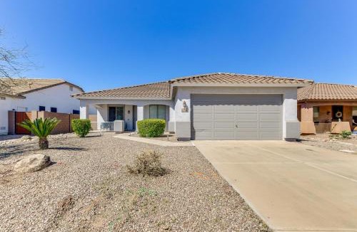 San Tan Valley House | Group Getaway w/Pool & Patio in San Tan Valley!