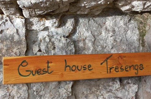 Tuenno House | Guest House Tresenga Rooms & Apartment