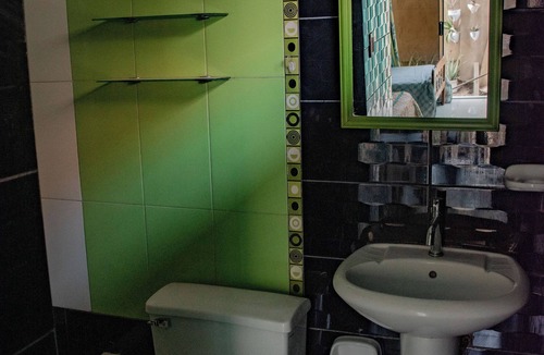 Ate House | Habitaciòn Doble con Baño