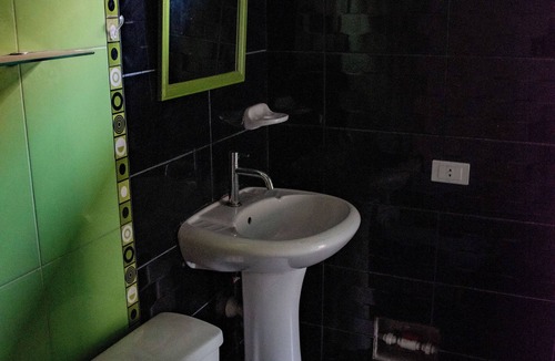 Ate House | Habitaciòn Doble con Baño