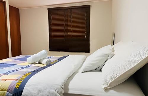 Leuro Resort | Habitación Acogedora con Baño Privado y Entrada Propia en Miraflores