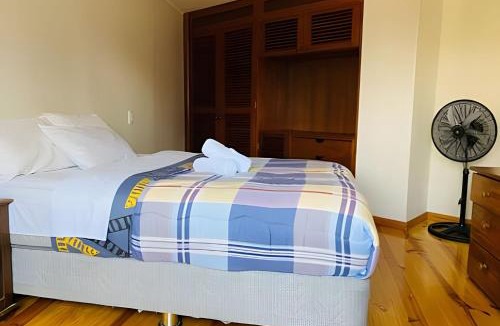 Leuro Resort | Habitación Acogedora con Baño Privado y Entrada Propia en Miraflores
