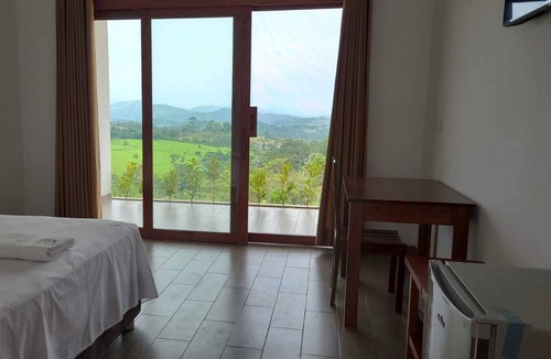 La Banda de Shilcayo Cottage | Habitaciones con Vistas al Infinito en Fundo Onírica. Tarapoto-perú