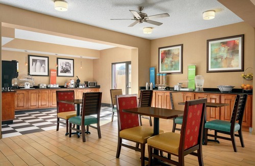 Chandler Hotel | Hampton Inn Phoenix/Chandler