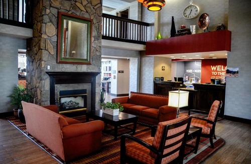 Woodlands Village Hotel | Hampton Inn & Suites Flagstaff - West