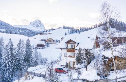 San Martino in Badia Apartment | Haus Belodei - Apt B