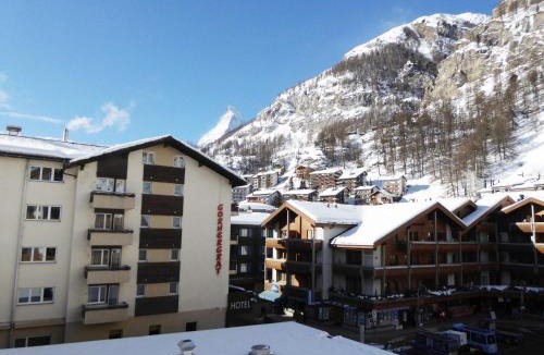 Zermatt City Centre Apartment | Haus Viktoria A
