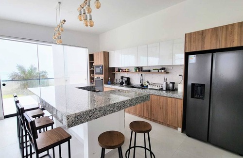 Centro Poblado Canyar House | Hermosa Casa Frente AL MAR CON Piscina Privada