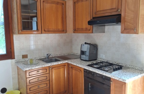 Cinque Terre Apartment | Hesperide's garden. A small apartment in the green of Cinque Terre.