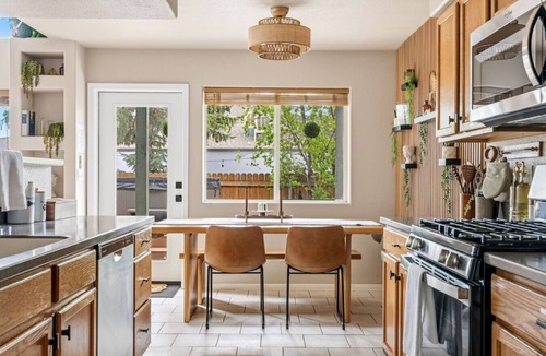 Woodlands Village House | Highland Mesa Townhome