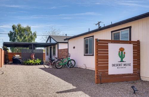 Laveen Village House | Hike, Golf & Explore: Pet-Friendly Phoenix Casita!