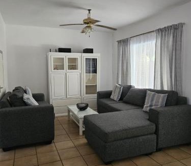 Meer En See House | Hillton Manor Guest House