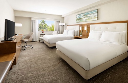 Broadway Northeast Hotel | Hilton Tucson East