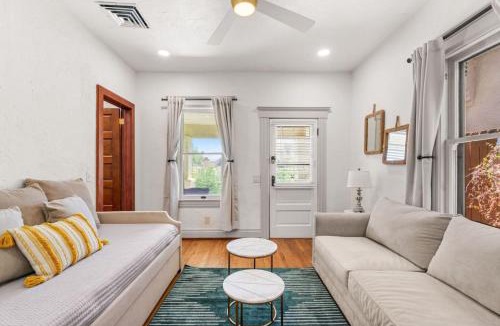 Iron Horse Historic District House | Historic 1 bedroom located near The U of A