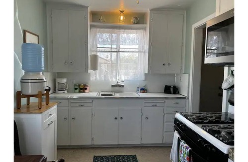 Ajo House | Historic District Bungalow
