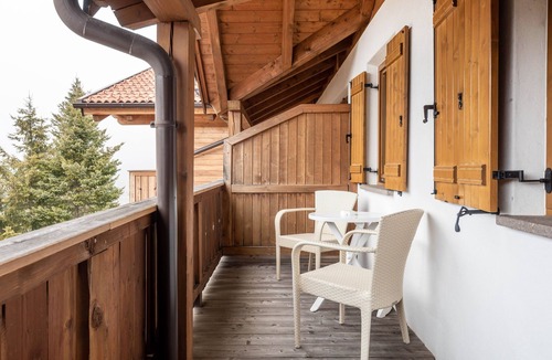 Compaccio Apartment | Holiday Apartment "Ferienparadies Sabina Lärche" in the Nature Park by Seiser Alm