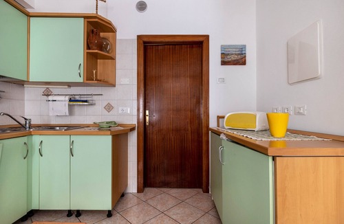 Roncone Apartment | Holiday Accommodation "Appartamento Meridiana" with Mountain View & Wi-Fi