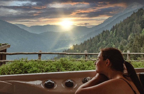 Foiana Apartment | Holiday Apartment 'Andreas - Gallhof' with Mountain View, Private Terrace and Shared Garden