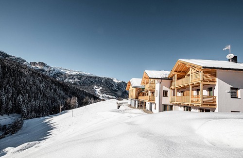 Badia Apartment | Holiday Apartment "Biohof Ruances Bosch" with Mountain View, Private Terrace & Wi-Fi