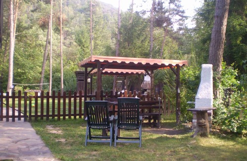 Pieve di Ledro Apartment | Holiday apartment 100 m from Lake Ledro