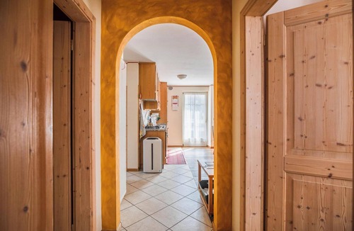 Varena Apartment | Holiday Apartment 'Le Coccinelle' with Mountain View, Terrace & Wi-Fi