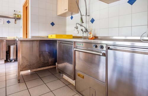 Vandoies Apartment | Holiday Apartment "Lindenhof 9" with Shared Garden & Wi-Fi