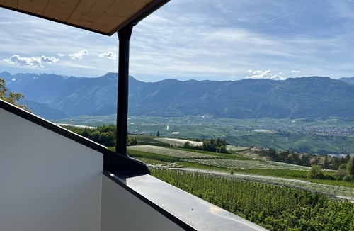 Coredo House | Holiday Home 'Appartamento Larice Vista Dolomiti' with Wi-Fi