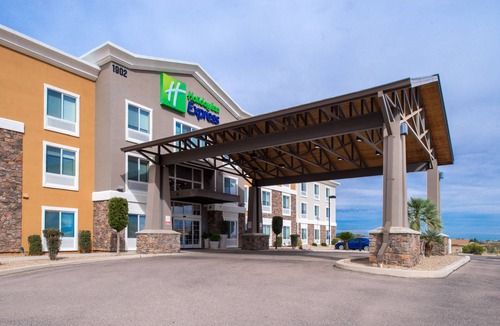 Sierra Vista Hotel | Holiday Inn Express Sierra Vista, an IHG Hotel
