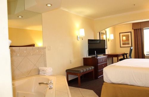 Limberlost Hotel | Holiday Inn Express Hotel & Suites Tucson Mall by IHG