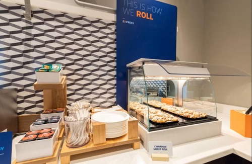 Encanto Hotel | Holiday Inn Express & Suites Phoenix - Midtown, an IHG Hotel