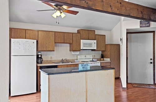 Osage Beach Villa | Holiday Shores 30 - Three Bedroom Villa, Sleeps 8