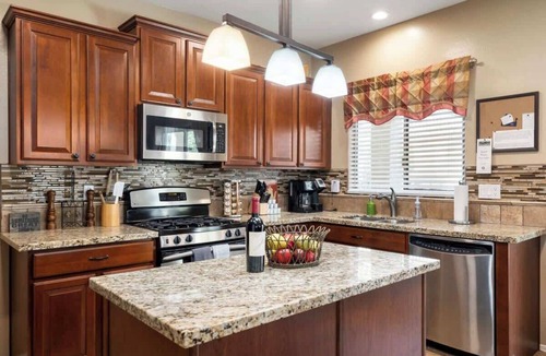 Glenhurst House | Home w/Heated Pool | Min to Spring Training | Game Room