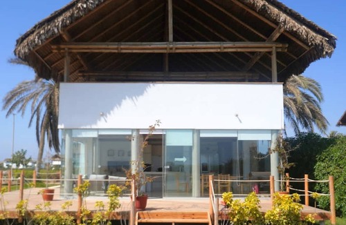 Chincha Baja Villa | HOP Aloha Beachfront House With Direct Access
