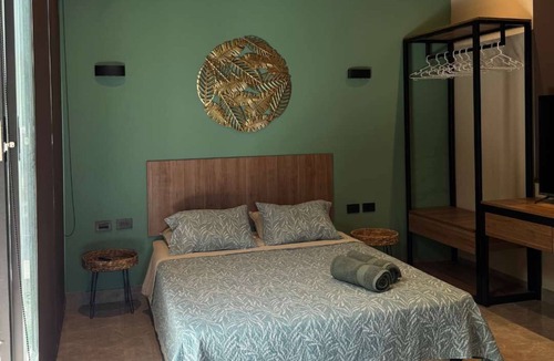 Salas House | HOP MANGO exclusiva casa de campo