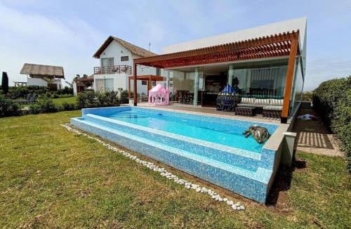 Centro Poblado Canyar Villa | HOP ODAIBA exclusiva laguna y playa en Chincha